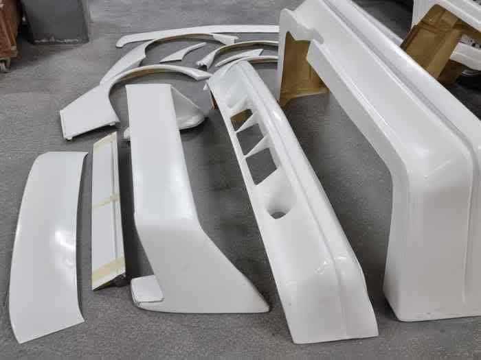 Kit carrosserie Mercedes 190 EVO 2 – Haute Qualité - Image 5