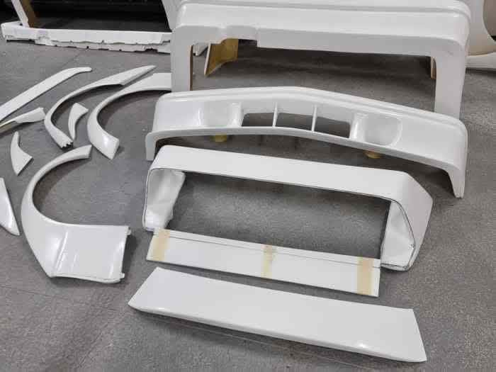 Kit carrosserie Mercedes 190 EVO 2 – Haute Qualité - Image 2